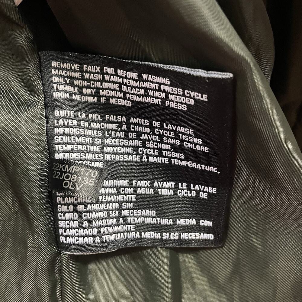 GUESS Puffer Coat Dark Green Women’s Medium Long Hooded Faux Fur Winter NWOT - Picture 12 of 14